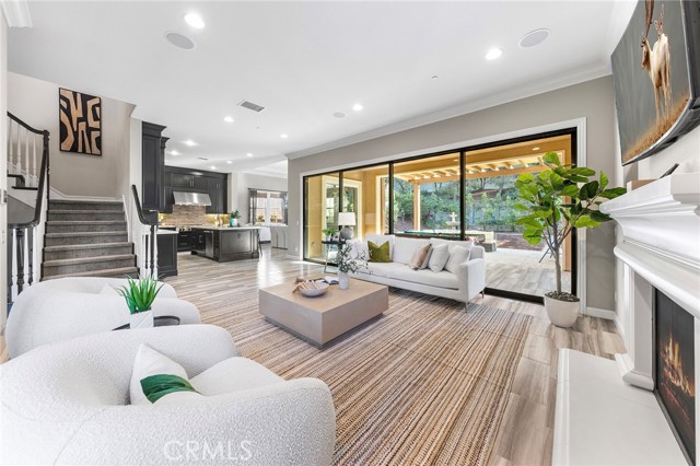Detail Gallery Image 8 of 46 For 11 Goldenrod, Lake Forest,  CA 92630 - 4 Beds | 4/1 Baths