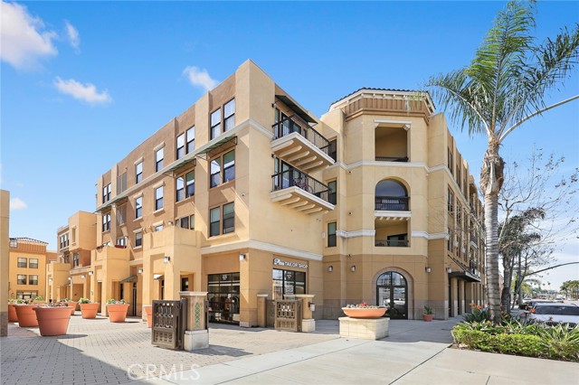 Detail Gallery Image 3 of 28 For 428 W Main St 2a,  Alhambra,  CA 91801 - 2 Beds | 2 Baths