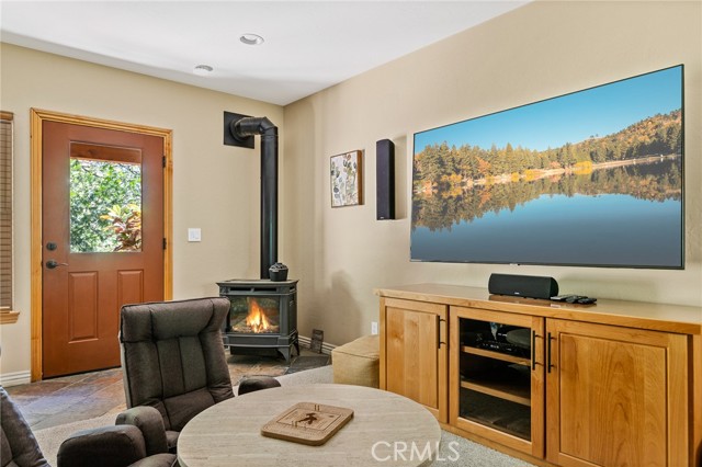 Detail Gallery Image 24 of 30 For 905 Del Norte Ln, Lake Arrowhead,  CA 92352 - 3 Beds | 2/1 Baths