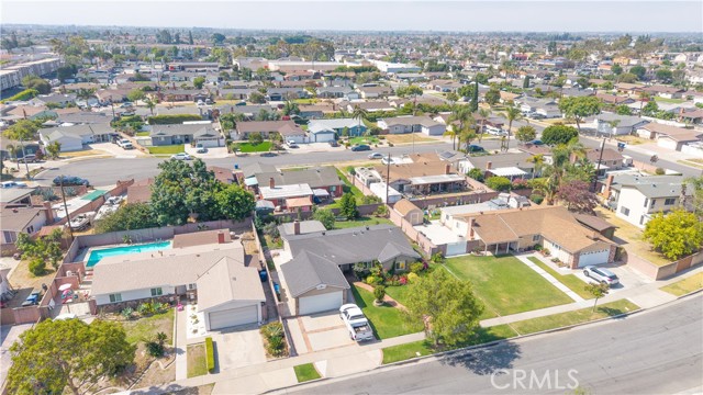 5132 New York Avenue, Cypress CA: https://media.crmls.org/medias/ad2e7936-72d6-4383-8e6b-bb1154b91b40.jpg