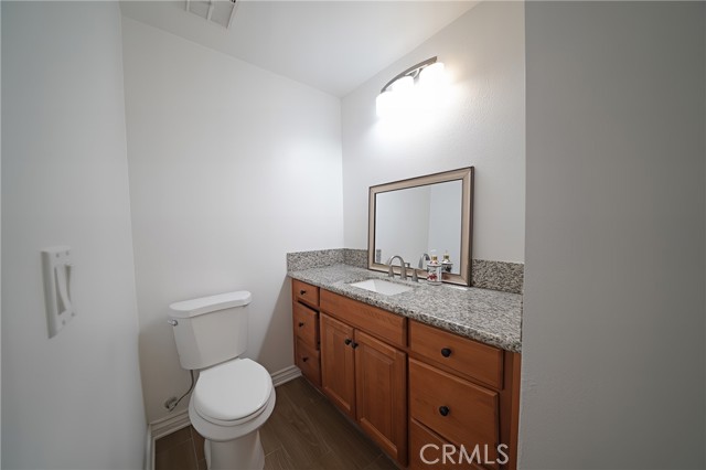 28321 Evergreen Lane, Saugus CA: https://media.crmls.org/medias/ad2eb30c-49ee-487e-a03f-15bf77a0461d.jpg