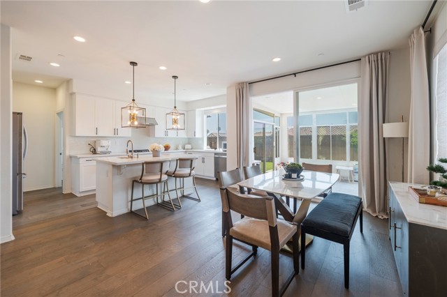 Detail Gallery Image 8 of 46 For 207 Cascade, Monterey Park,  CA 91755 - 4 Beds | 3/1 Baths