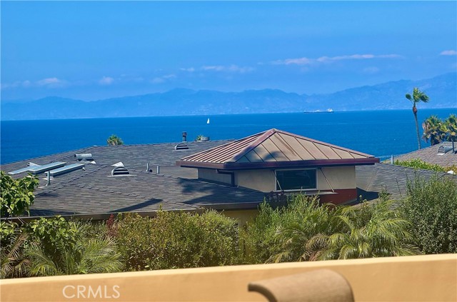 424 Camino De Encanto, Redondo Beach CA: https://media.crmls.org/medias/ad2ecfab-6048-4721-a32e-7c74a1de6938.jpg