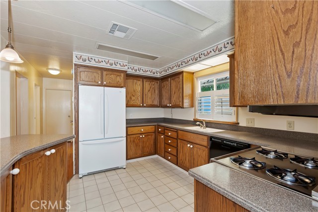 Detail Gallery Image 12 of 22 For 40787 Cheyenne Trl, Cherry Valley,  CA 92223 - 2 Beds | 2 Baths