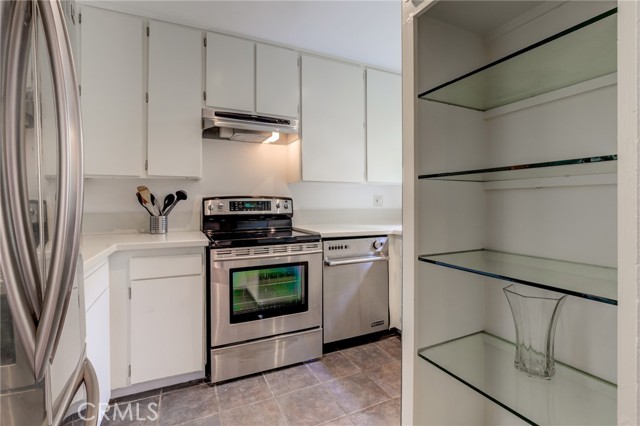 Detail Gallery Image 19 of 44 For 8400 De Longpre Ave #205,  West Hollywood,  CA 90069 - 2 Beds | 2 Baths