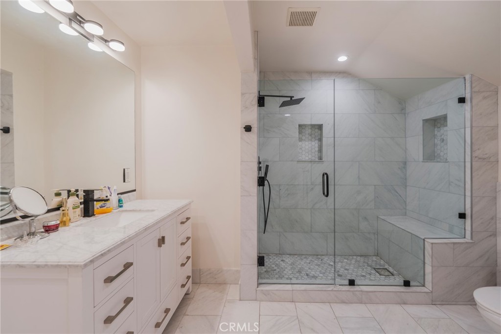 https://media.crmls.org/medias/ad30dd07-0448-46e0-9552-574dc424cc62.jpg?preset=X-Large