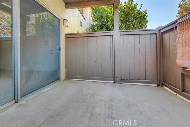 Detail Gallery Image 18 of 20 For 1345 Cabrillo Park Dr #N01,  Santa Ana,  CA 92701 - 2 Beds | 2 Baths