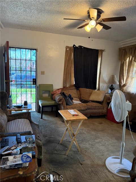 1229 E 89th Street, Los Angeles CA: https://media.crmls.org/medias/ad32095a-93d4-44a8-95e2-b4b65e0ed88a.jpg