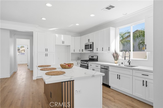 Detail Gallery Image 13 of 42 For 329 Sparkler, Perris,  CA 92571 - 4 Beds | 2 Baths