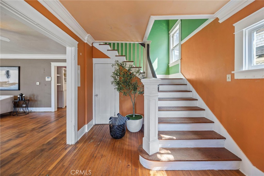 MLS #OC25144639 img 4