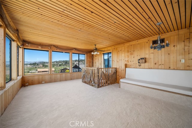 373 Bristol Street, Cambria CA: https://media.crmls.org/medias/ad328b27-a444-48f2-bbc0-10e15a56cd7f.jpg