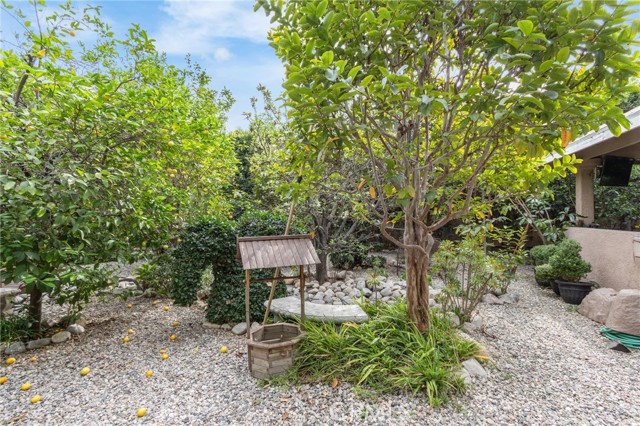 Detail Gallery Image 8 of 35 For 9340 Burnet Ave, North Hills,  CA 91343 - 5 Beds | 2/1 Baths