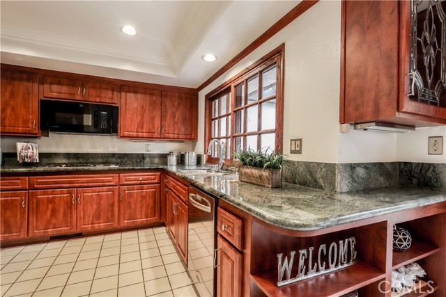 30 Cypress Way, Rolling Hills Estates, California 90274, 2 Bedrooms Bedrooms, ,2 BathroomsBathrooms,Residential,Sold,Cypress,PV22094037