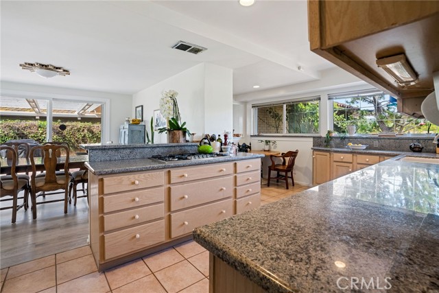 Detail Gallery Image 13 of 68 For 4601 Hampden Rd, Corona Del Mar,  CA 92625 - 3 Beds | 2 Baths