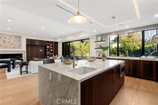 Detail Gallery Image 9 of 49 For 4018 Coldwater Canyon Ave, Studio City,  CA 91604 - 6 Beds | 6/1 Baths