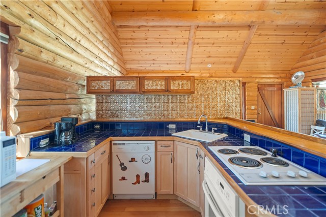 Detail Gallery Image 7 of 40 For 15916 Zurich Way, –,  CA 93222 - 0 Beds | 2 Baths