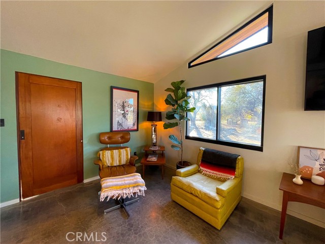 Detail Gallery Image 16 of 73 For 115 Bowman Trl, Landers,  CA 92285 - 1 Beds | 1/1 Baths