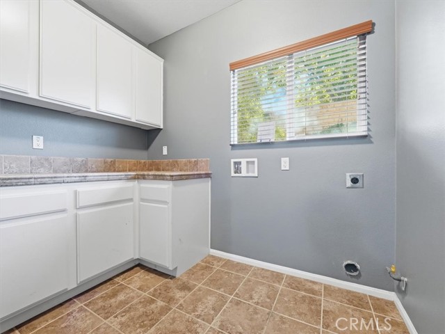 Detail Gallery Image 53 of 60 For 2947 Gilbert Ave, Corona,  CA 92881 - 6 Beds | 4/1 Baths