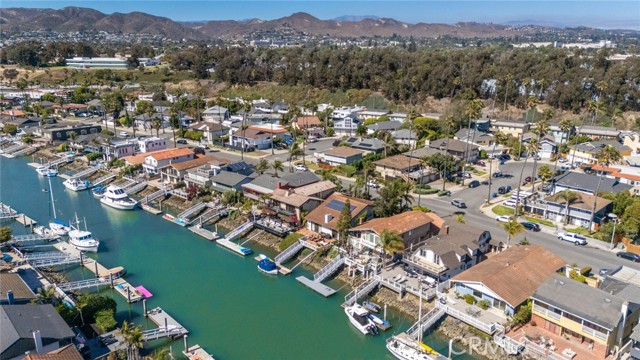 2823 Seahorse Avenue, Ventura CA: https://media.crmls.org/medias/ad34635d-4283-47f7-b136-89b24c7c78e9.jpg