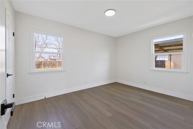 Detail Gallery Image 20 of 28 For 412 E Fairview Rd, Bakersfield,  CA 93307 - 2 Beds | 1 Baths