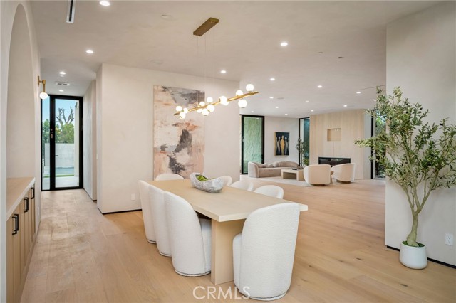 Detail Gallery Image 21 of 72 For 15447 Huston, Sherman Oaks,  CA 91403 - 5 Beds | 5/1 Baths