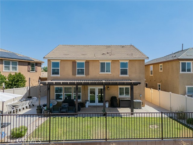 116 Yosemite Avenue, Perris CA: https://media.crmls.org/medias/ad349e05-46a1-48f7-a755-5e9da050e20d.jpg