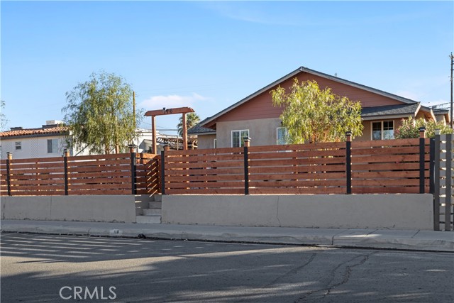 Detail Gallery Image 3 of 30 For 116 W Fredricks St, Barstow,  CA 92311 - 2 Beds | 1 Baths