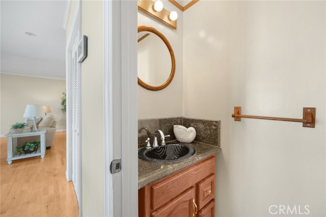 Detail Gallery Image 11 of 19 For 617 W Knepp Ave, Fullerton,  CA 92832 - 3 Beds | 2/1 Baths