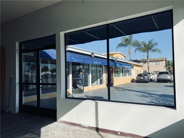 5465 Cherry Avenue, Long Beach, California 90805, ,Commercial Lease,For Rent,5465 Cherry Avenue,CRRS24126191