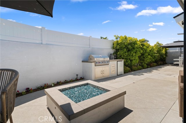 19582 Summer Breeze Lane, Huntington Beach CA: https://media.crmls.org/medias/ad361357-0a7f-4a0e-9647-9fbd9ddcd0ba.jpg