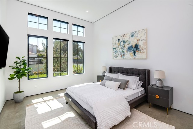 Detail Gallery Image 44 of 47 For 4734 Tobias Ave, Sherman Oaks,  CA 91403 - 4 Beds | 4/1 Baths