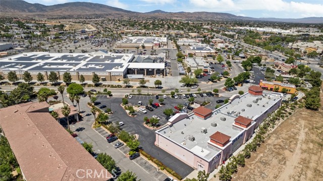 39438 Trade Center Drive, Palmdale CA: https://media.crmls.org/medias/ad37ee71-730b-417e-8da8-fae7bce77f92.jpg
