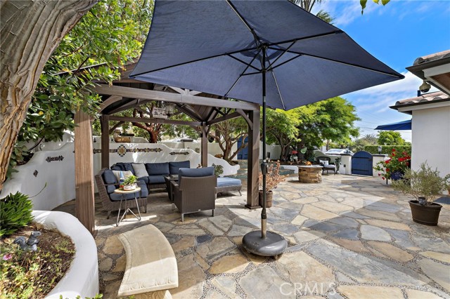 490 Agate, Laguna Beach CA: https://media.crmls.org/medias/ad3811c9-3515-4b00-8fc3-ea52904a913f.jpg