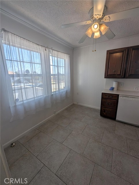 891 W Elberon Avenue, San Pedro CA: https://media.crmls.org/medias/ad382dc3-0b67-4a7e-82a0-db1f91da4222.jpg