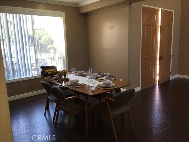 Detail Gallery Image 6 of 51 For 609 Raphael Dr, Corona,  CA 92882 - 4 Beds | 2/1 Baths