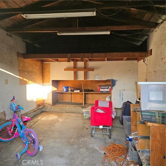 3928 La Crescenta Avenue, Glendale CA: https://media.crmls.org/medias/ad39a3b2-a68a-44d4-9c7a-861f9ad6e2f3.jpg