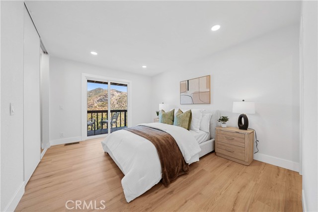 2838 Lambert Drive, Los Angeles CA: https://media.crmls.org/medias/ad39c7b0-af97-4d9f-8d4e-cd83d78dfcd1.jpg
