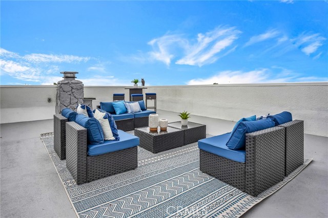 200 S Catalina Avenue, Redondo Beach CA: https://media.crmls.org/medias/ad3a2d7c-71c9-4ece-a798-99085e0d5f9b.jpg