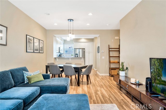 5325 Pacific Terrace, Hawthorne CA: https://media.crmls.org/medias/ad3aad78-71dc-4962-a0a0-c7d613a51c03.jpg