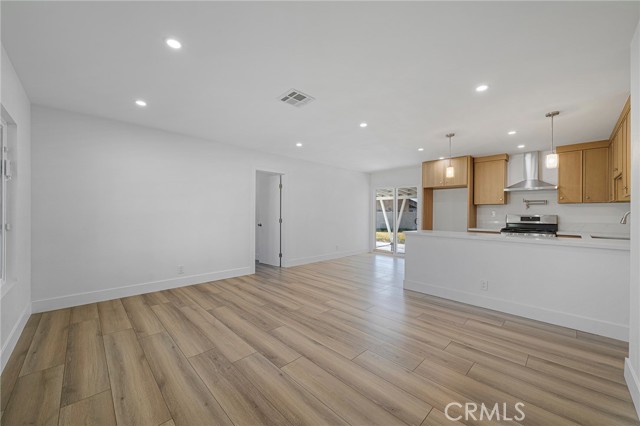 Detail Gallery Image 6 of 29 For 8326 Greenpoint, Riverside,  CA 92503 - 3 Beds | 2 Baths