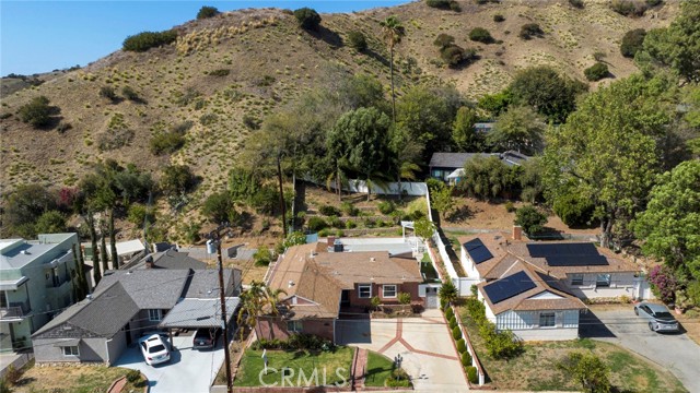 3 Bed Home for Sale in Sun Valley, California