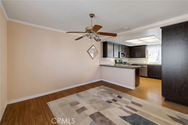 Detail Gallery Image 13 of 41 For 619 N Guadalupe #4,  Redondo Beach,  CA 90277 - 3 Beds | 2/1 Baths