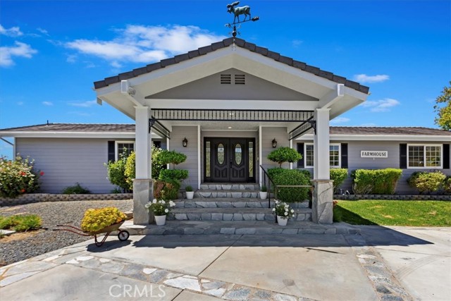 Detail Gallery Image 5 of 64 For 42355 Chaparral Dr, Temecula,  CA 92592 - 5 Beds | 5/1 Baths