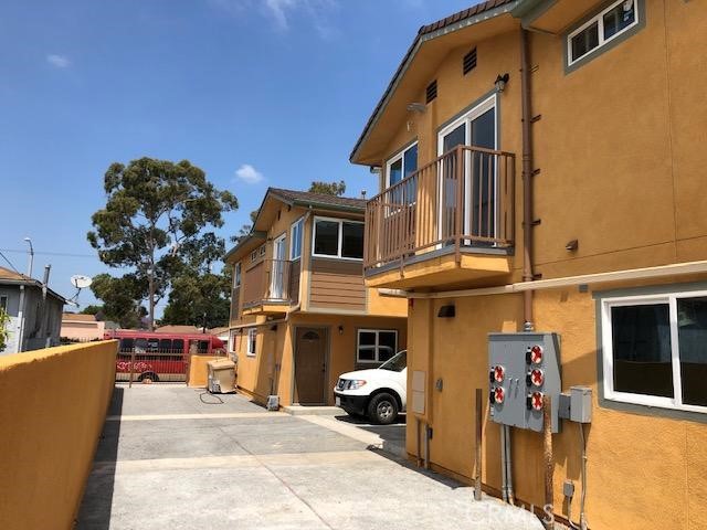 6708 West Boulevard, Los Angeles, California 90043, 3 Bedrooms Bedrooms, ,2 BathroomsBathrooms,Residential Lease,For Rent,6708 West Boulevard,CRPW23225897