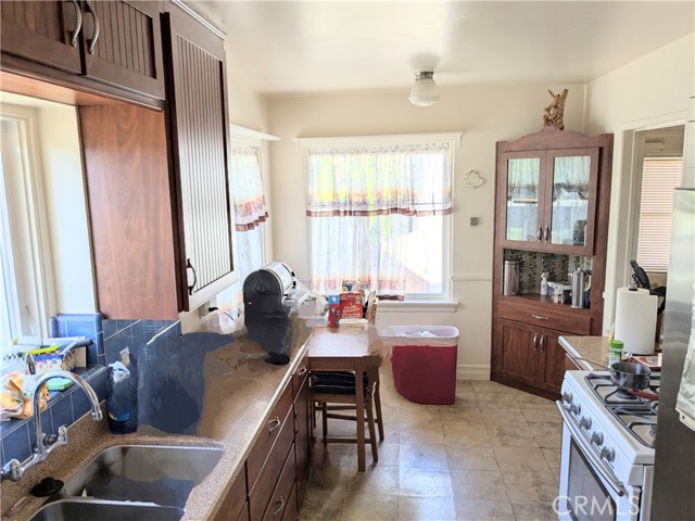 Detail Gallery Image 3 of 9 For 5416 Redland Pl, San Diego,  CA 92115 - 3 Beds | 2 Baths