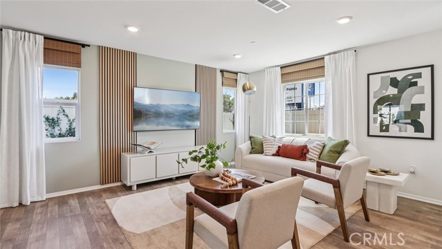 Detail Gallery Image 3 of 36 For 30968 Olas Ct, Lake Elsinore,  CA 92530 - 3 Beds | 2/1 Baths