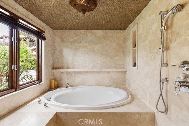 Detail Gallery Image 28 of 61 For 27409 Pacific Coast Hwy, Malibu,  CA 90265 - 4 Beds | 4 Baths