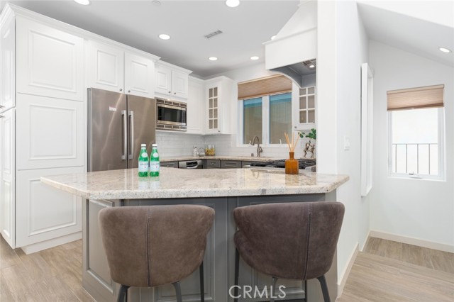 Detail Gallery Image 14 of 32 For 432 1/2 Goldenrod Ave, Corona Del Mar,  CA 92625 - 2 Beds | 2/1 Baths