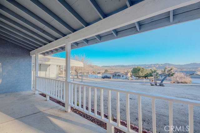 Detail Gallery Image 2 of 39 For 57440 Airway Ct, Yucca Valley,  CA 92284 - 3 Beds | 2 Baths