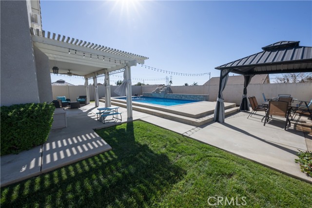 Detail Gallery Image 10 of 26 For 1521 Susan St, Beaumont,  CA 92223 - 4 Beds | 3 Baths